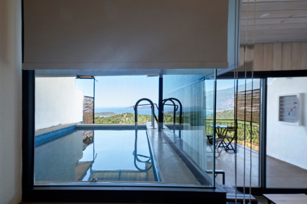 Superior Oda ( Havuzlu DENİZ MANZARALI )